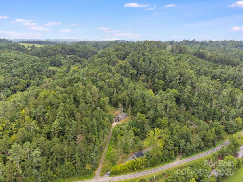 70 Teague Road, Marshall, NC 28753.  MLS# CAR4290135, YatesRealty ID 33263. 