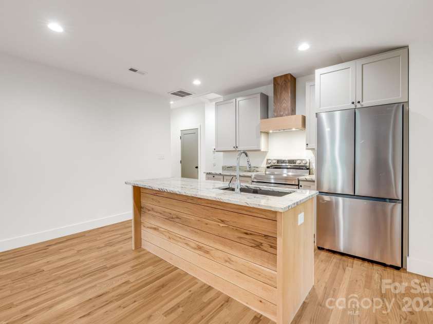 70 Teague Road, Marshall, NC 28753.  MLS# CAR4290135, YatesRealty ID 33263. New Applicances 