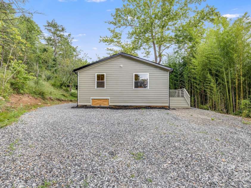 70 Teague Road, Marshall, NC 28753.  MLS# CAR4290135, YatesRealty ID 33263. Plenty of Space for Parking 