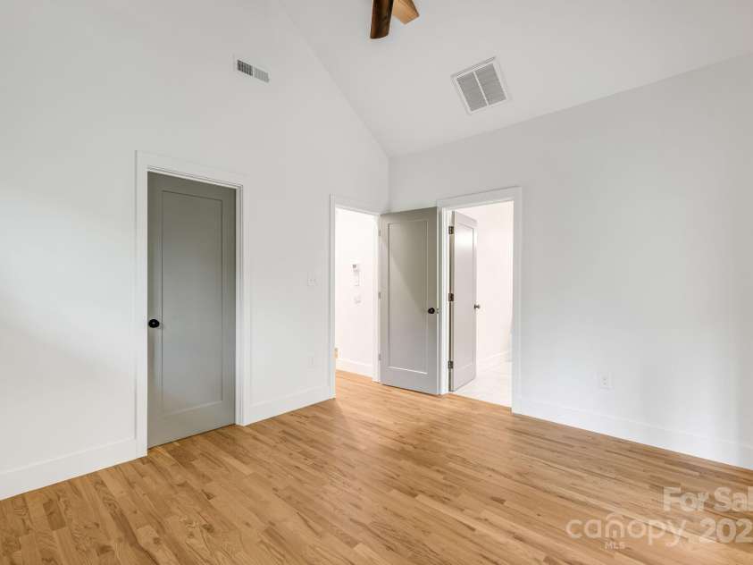 70 Teague Road, Marshall, NC 28753.  MLS# CAR4290135, YatesRealty ID 33263. Spacious and Private 