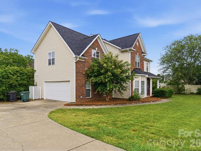 1521 Hilton Meadow Drive, Monroe, NC 28110.  MLS# CAR4397573, YatesRealty ID 33264. 