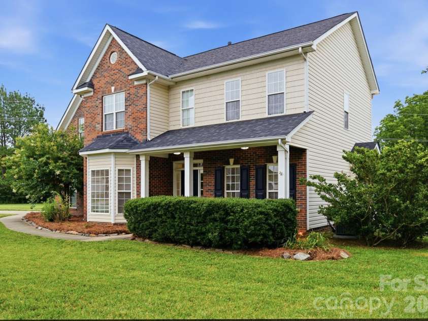 1521 Hilton Meadow Drive, Monroe, NC 28110.  MLS# CAR4397573, YatesRealty ID 33264. 