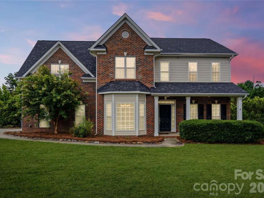 1521 Hilton Meadow Drive, Monroe, NC 28110.  MLS# CAR4397573, YatesRealty ID 33264. 