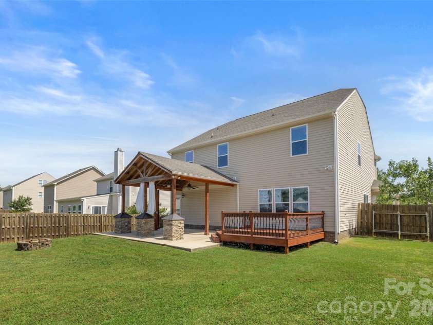 1128 Ellis Pond Drive, Rock Hill, SC 29730.  MLS# CAR4397742, YatesRealty ID 33265. 