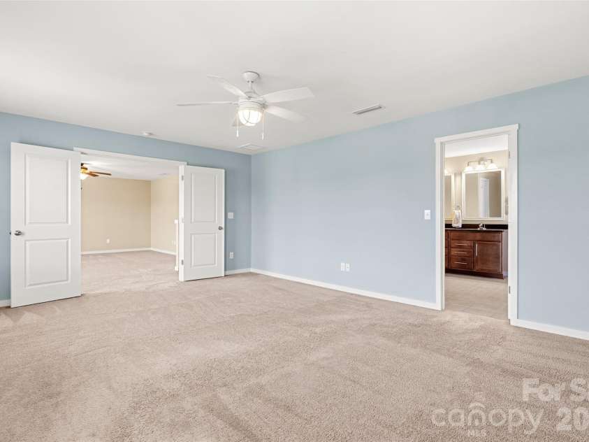 1128 Ellis Pond Drive, Rock Hill, SC 29730.  MLS# CAR4397742, YatesRealty ID 33265. Primary Bedroom