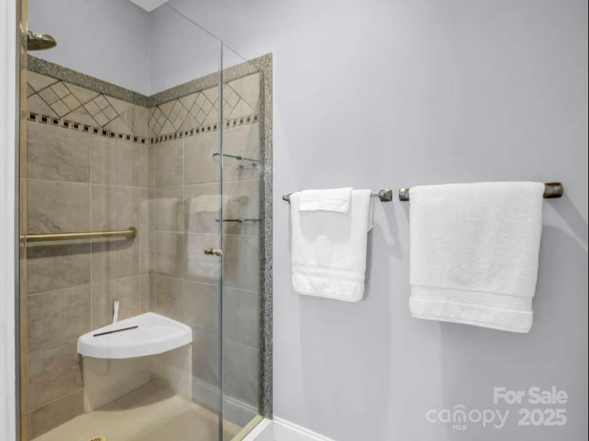 34 Rambling Creek, Tryon, NC 28782.  MLS# CAR4288556, YatesRealty ID 33265. 