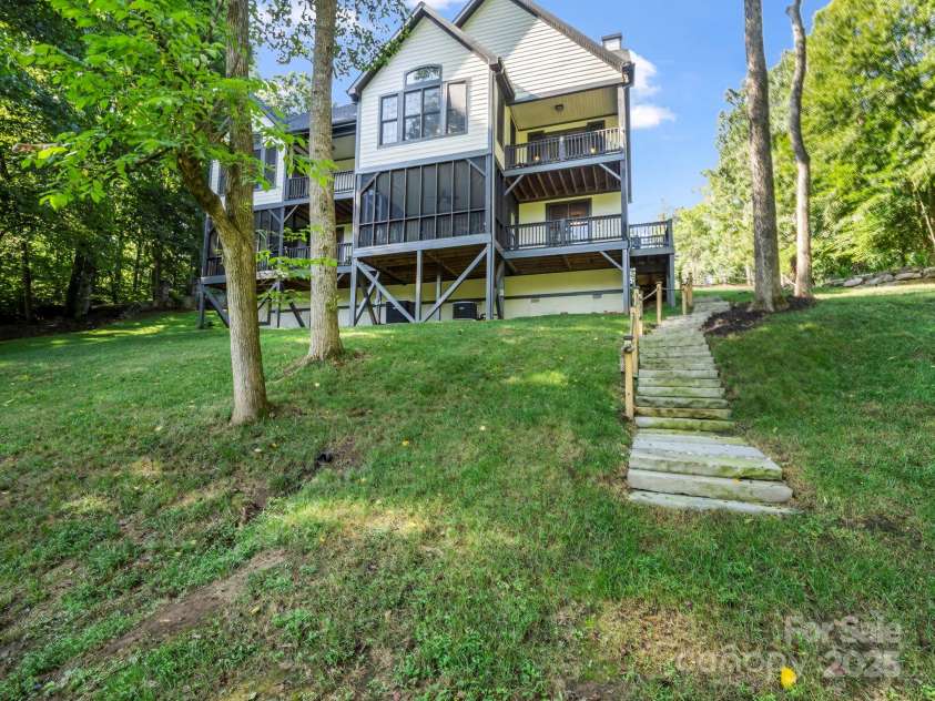 34 Rambling Creek, Tryon, NC 28782.  MLS# CAR4288556, YatesRealty ID 33265. 