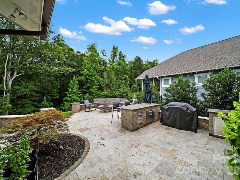 404 Sensibility Circle, Fort Mill, SC 29708.  MLS# CAR4387912, YatesRealty ID 33266. Backyard Patio - Gilling area, Fire Pit, Entertaining