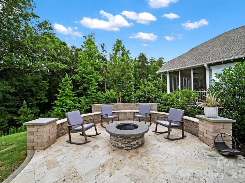 404 Sensibility Circle, Fort Mill, SC 29708.  MLS# CAR4387912, YatesRealty ID 33266. Backyard Patio - Gilling area, Fire Pit, Entertaining