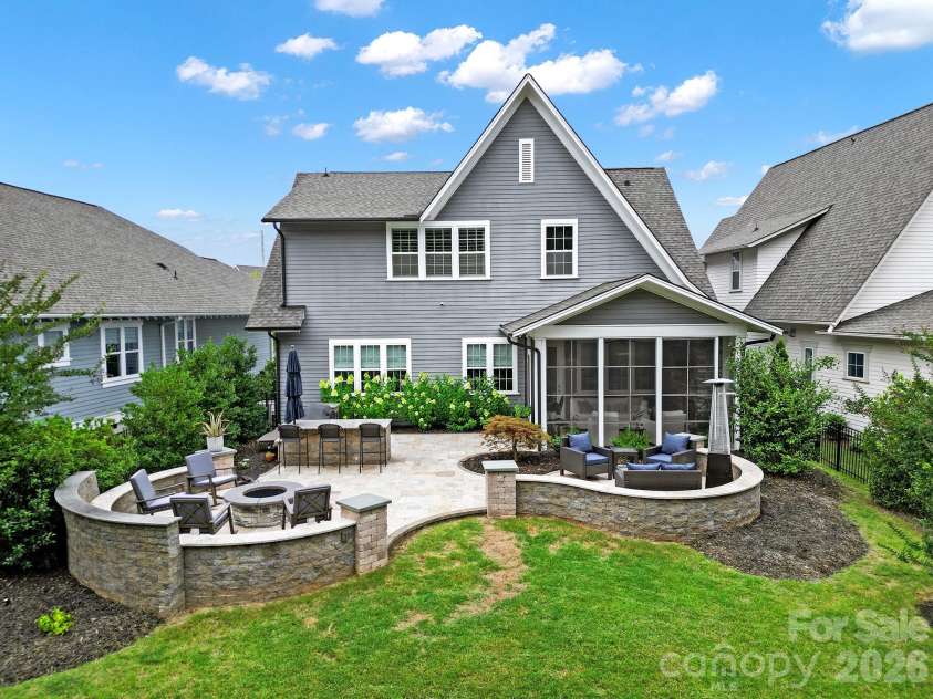 404 Sensibility Circle, Fort Mill, SC 29708.  MLS# CAR4387912, YatesRealty ID 33266. Backyard Patio - Gilling area, Fire Pit, Entertaining