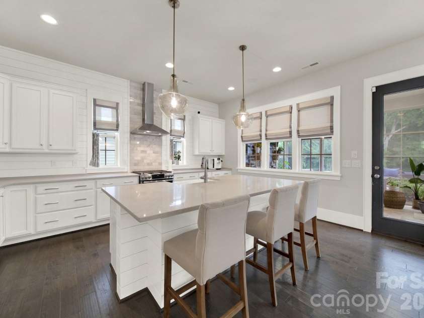 404 Sensibility Circle, Fort Mill, SC 29708.  MLS# CAR4387912, YatesRealty ID 33266. Kitchen