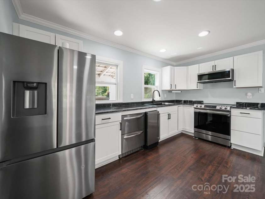 5214 Echo Valley Drive, Great Falls, SC 29055.  MLS# CAR4285802, YatesRealty ID 33266. 