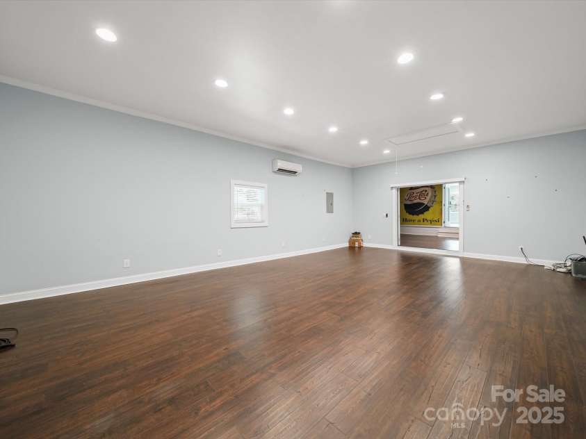 5214 Echo Valley Drive, Great Falls, SC 29055.  MLS# CAR4285802, YatesRealty ID 33266. 