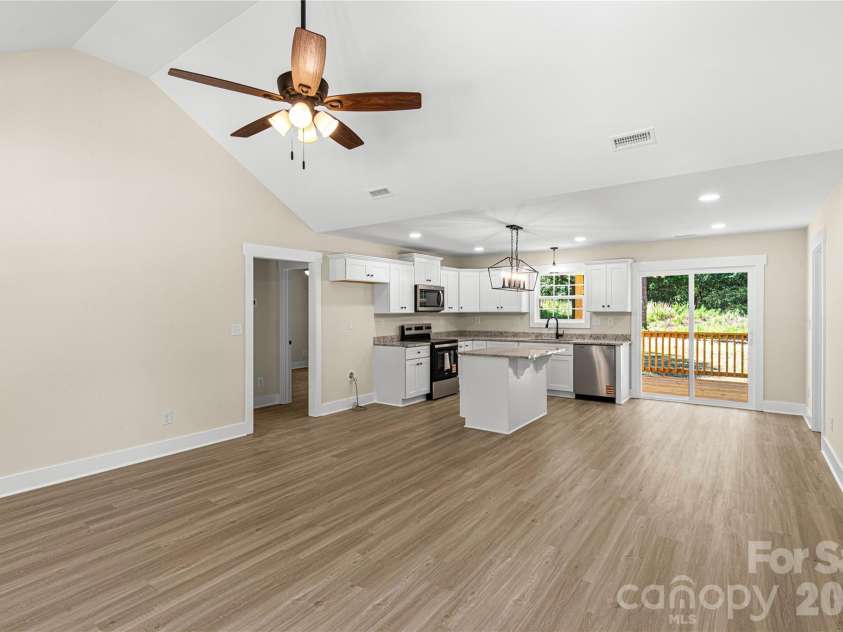 1425 Mack Drive, McConnells, SC 29726.  MLS# CAR4394609, YatesRealty ID 33267. 
