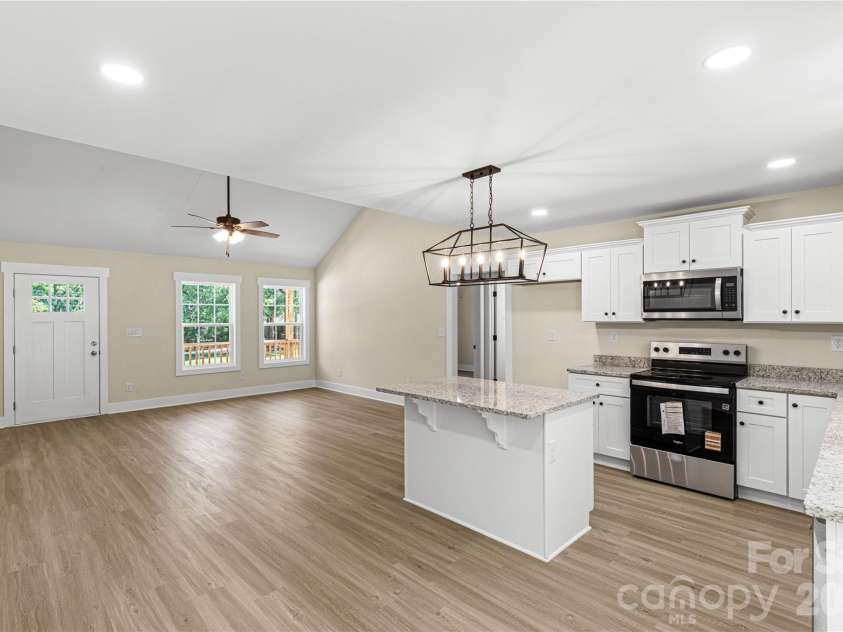 1425 Mack Drive, McConnells, SC 29726.  MLS# CAR4394609, YatesRealty ID 33267. 