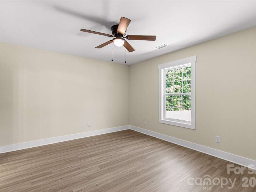 1425 Mack Drive, McConnells, SC 29726.  MLS# CAR4394609, YatesRealty ID 33267. 