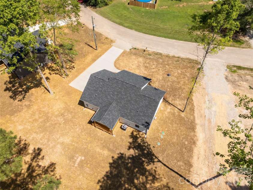 1425 Mack Drive, McConnells, SC 29726.  MLS# CAR4394609, YatesRealty ID 33267. 