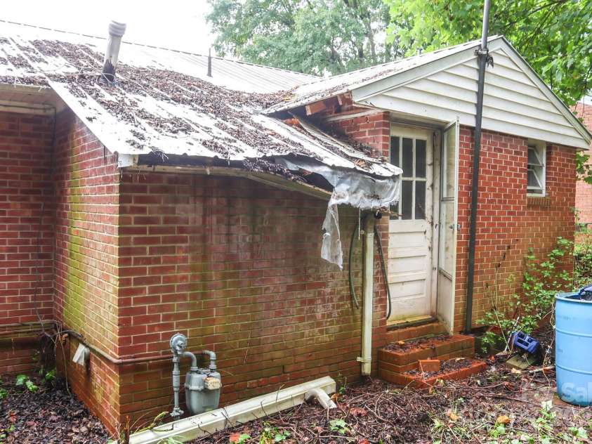 921 Green Circle Drive, Gastonia, NC 28054.  MLS# CAR4291750, YatesRealty ID 33267. 