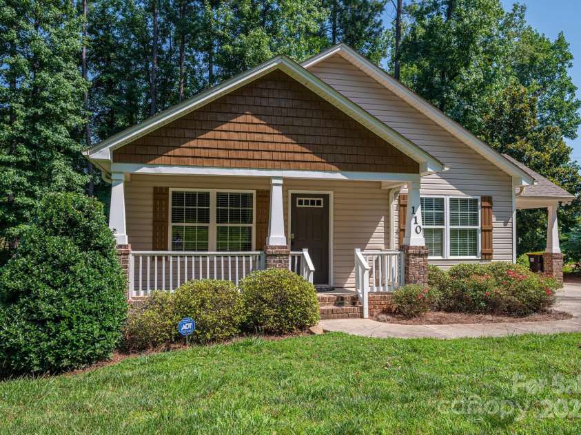 110 Leeper Avenue, Belmont, NC 28012.  MLS# CAR4274550, YatesRealty ID 33268. 