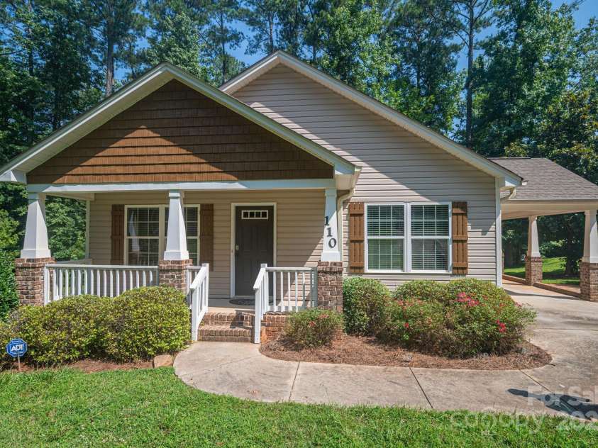 110 Leeper Avenue, Belmont, NC 28012.  MLS# CAR4274550, YatesRealty ID 33268. 