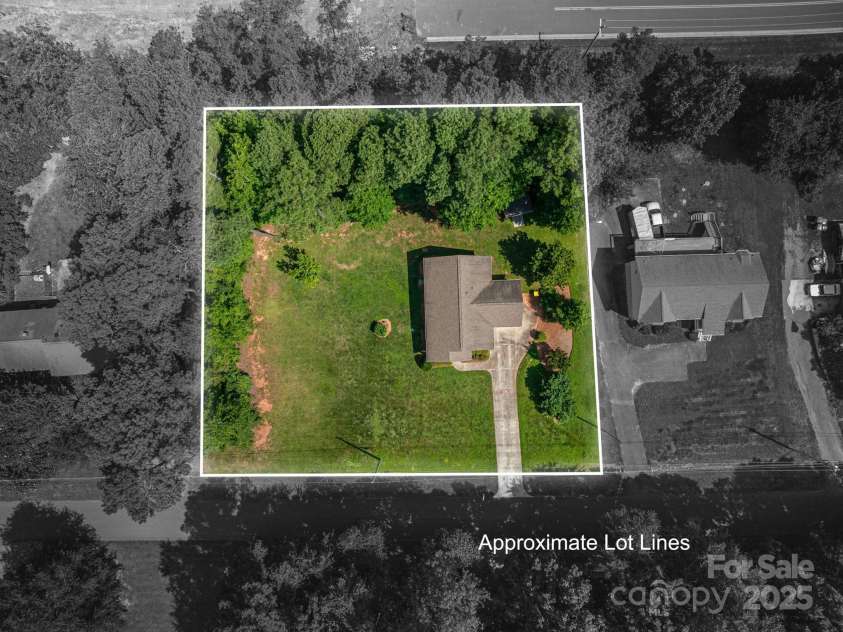 110 Leeper Avenue, Belmont, NC 28012.  MLS# CAR4274550, YatesRealty ID 33268. 