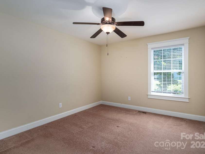 110 Leeper Avenue, Belmont, NC 28012.  MLS# CAR4274550, YatesRealty ID 33268. 