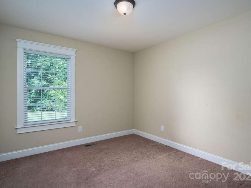 110 Leeper Avenue, Belmont, NC 28012.  MLS# CAR4274550, YatesRealty ID 33268. 