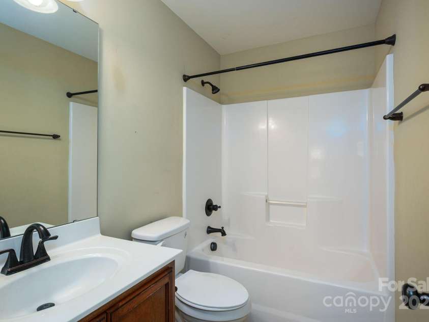 110 Leeper Avenue, Belmont, NC 28012.  MLS# CAR4274550, YatesRealty ID 33268. 