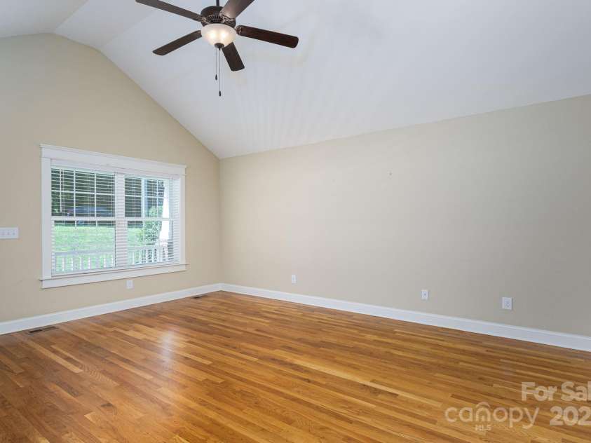 110 Leeper Avenue, Belmont, NC 28012.  MLS# CAR4274550, YatesRealty ID 33268. 