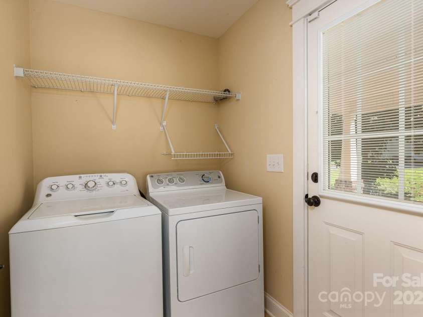 110 Leeper Avenue, Belmont, NC 28012.  MLS# CAR4274550, YatesRealty ID 33268. 