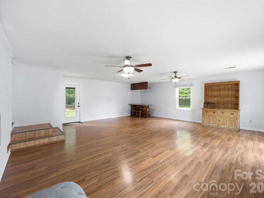 611 Lewis Street, Dallas, NC 28034.  MLS# CAR4393178, YatesRealty ID 33268. 