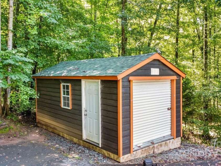 872 Hayes Road, Columbus, NC 28722.  MLS# CAR4291604, YatesRealty ID 33269. Outside storage included and matches the home