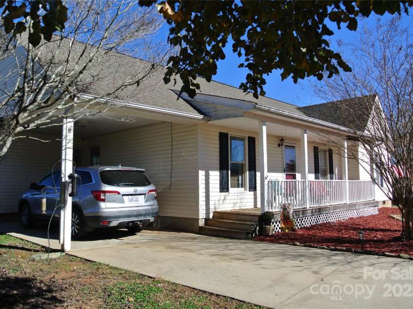 225 Mcdade Road, Forest City, NC 28043.  MLS# CAR4322906, YatesRealty ID 3327. 