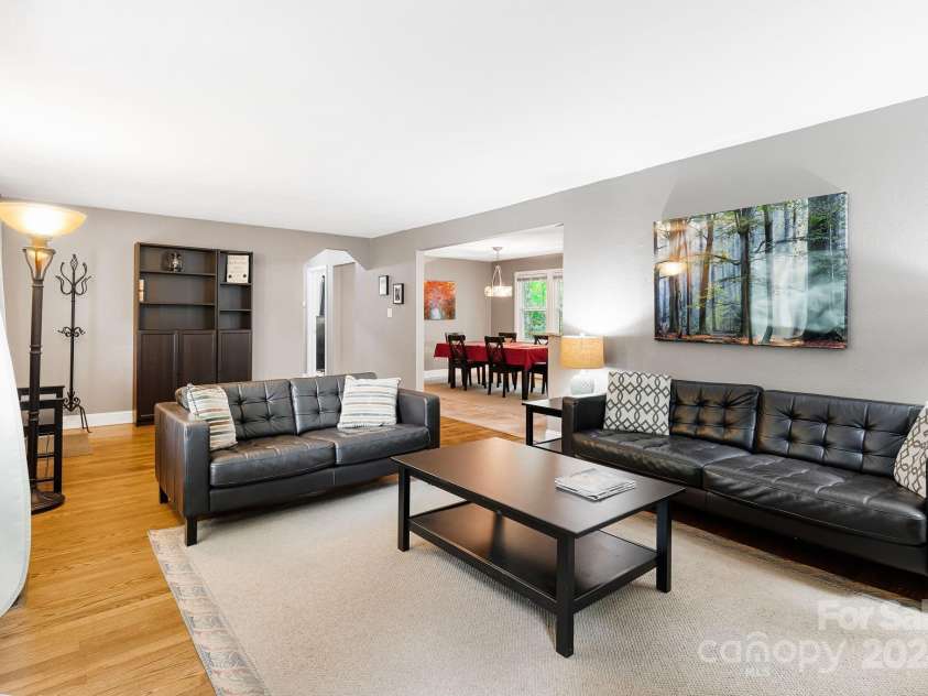 80 Mills Gap Road, Asheville, NC 28803.  MLS# CAR4186919, YatesRealty ID 3327. 