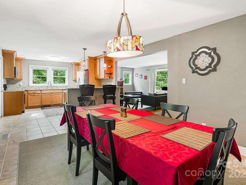 80 Mills Gap Road, Asheville, NC 28803.  MLS# CAR4315944, YatesRealty ID 3327. 