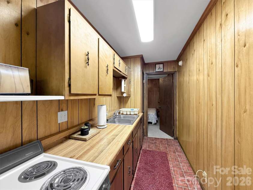 279 Rocky Top Road, Maggie Valley, NC 28751.  MLS# CAR4395126, YatesRealty ID 33271. 