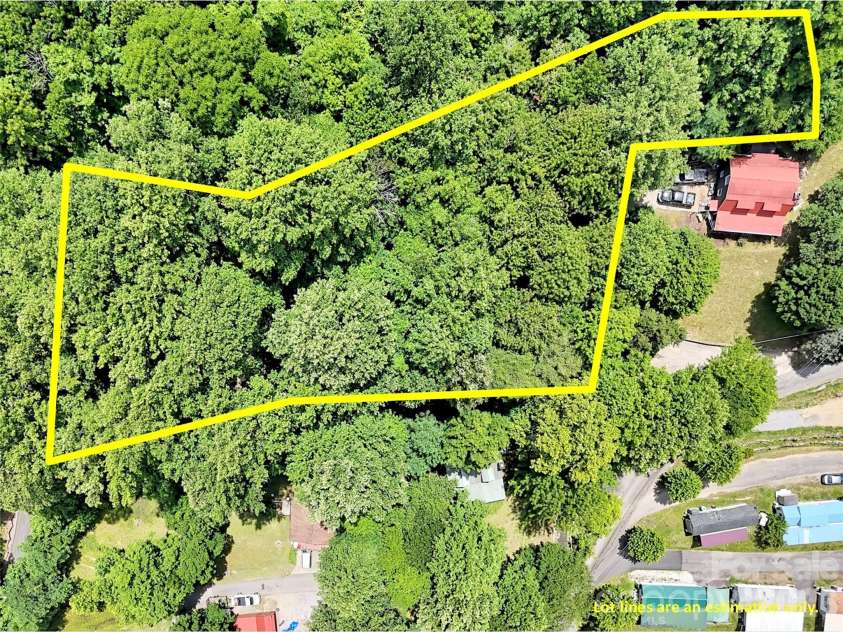 279 Rocky Top Road, Maggie Valley, NC 28751.  MLS# CAR4395126, YatesRealty ID 33271. 