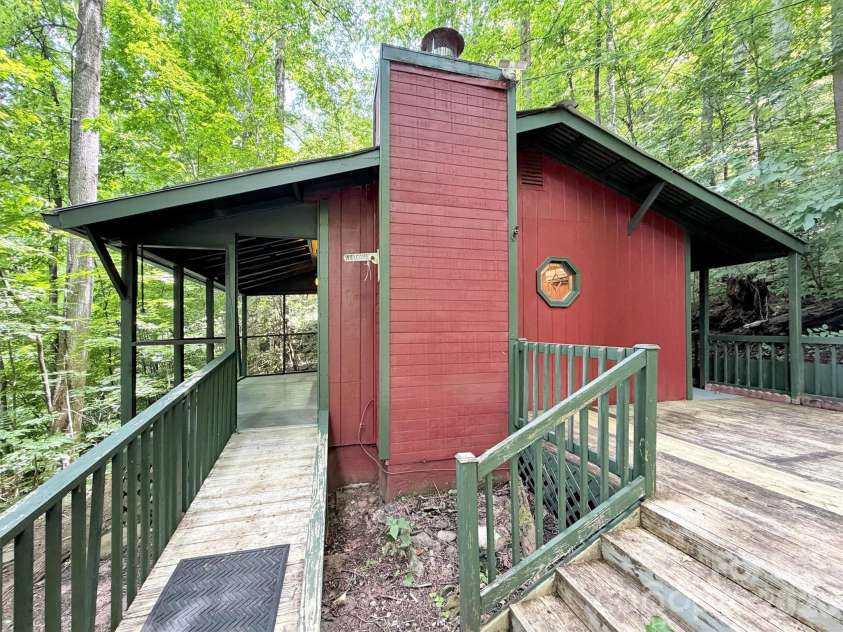 279 Rocky Top Road, Maggie Valley, NC 28751.  MLS# CAR4395126, YatesRealty ID 33271. 
