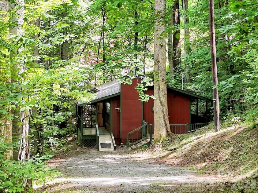 279 Rocky Top Road, Maggie Valley, NC 28751.  MLS# CAR4395126, YatesRealty ID 33271. 