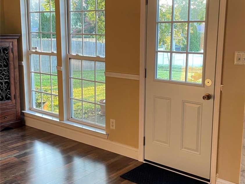 6912 Alanbrook Road, Charlotte, NC 28215.  MLS# CAR4284888, YatesRealty ID 33272. 