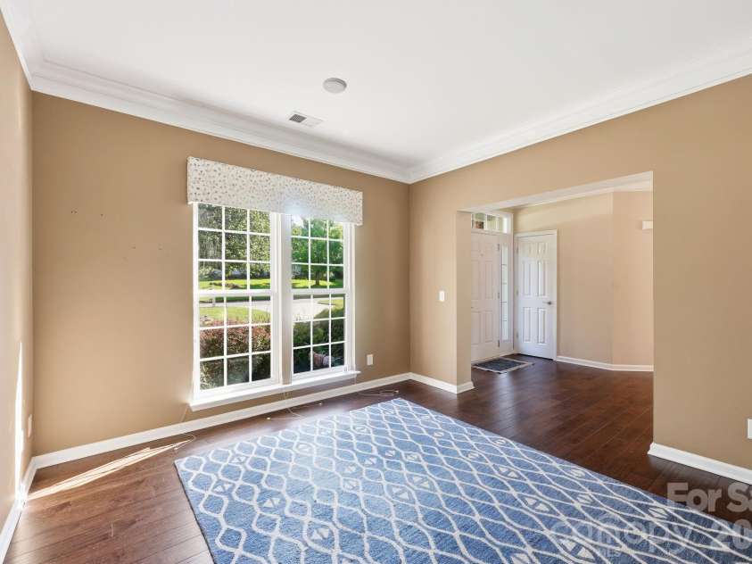9004 Scottsboro Drive, Huntersville, NC 28078.  MLS# CAR4394126, YatesRealty ID 33272. Office