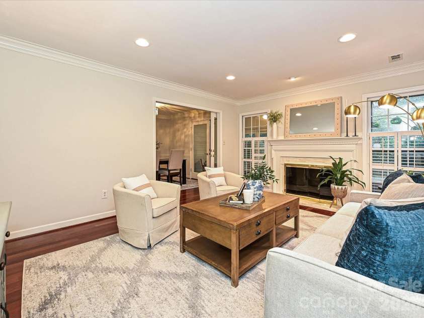 7417 Red Oak Lane, Charlotte, NC 28226.  MLS# CAR4348811, YatesRealty ID 33273. 
