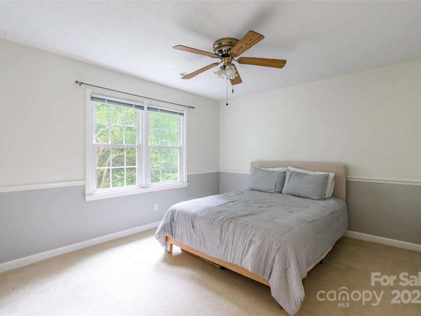 6816 Porterfield Road, Charlotte, NC 28226.  MLS# CAR4290943, YatesRealty ID 33274. 