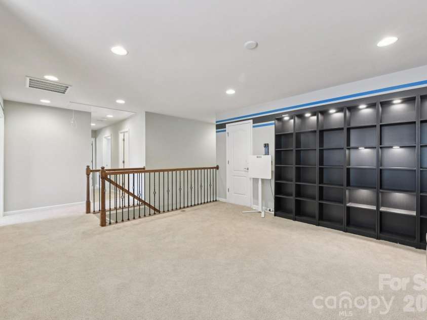 204 Hampton Trail Drive, Fort Mill, SC 29708.  MLS# CAR4350290, YatesRealty ID 33275. Another view of the loft area.