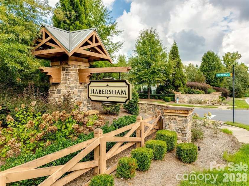 204 Hampton Trail Drive, Fort Mill, SC 29708.  MLS# CAR4350290, YatesRealty ID 33275. Award winning Habersham offers easy access to shopping, dining, parks, entertainment and top rated schools.