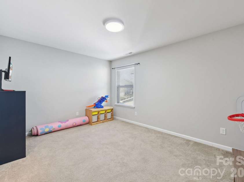 204 Hampton Trail Drive, Fort Mill, SC 29708.  MLS# CAR4350290, YatesRealty ID 33275. Bedroom 3 with ensuite bathroom.