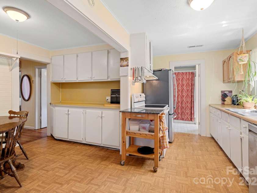 1540 Pisgah Highway, Candler, NC 28715.  MLS# CAR4293777, YatesRealty ID 33276. 