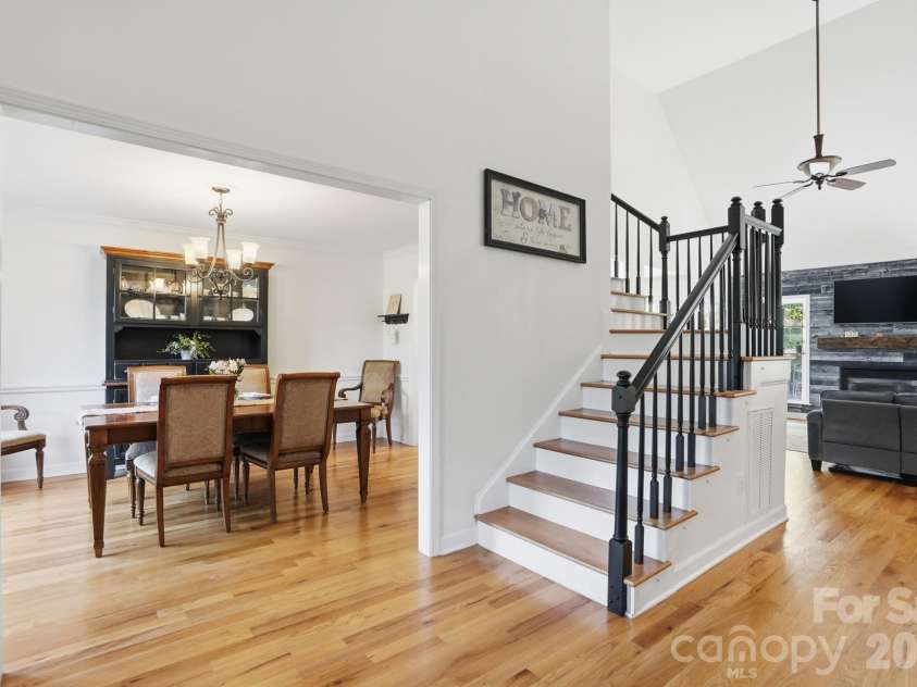 104 Ardmore Place, Mooresville, NC 28117.  MLS# CAR4366893, YatesRealty ID 33277. 