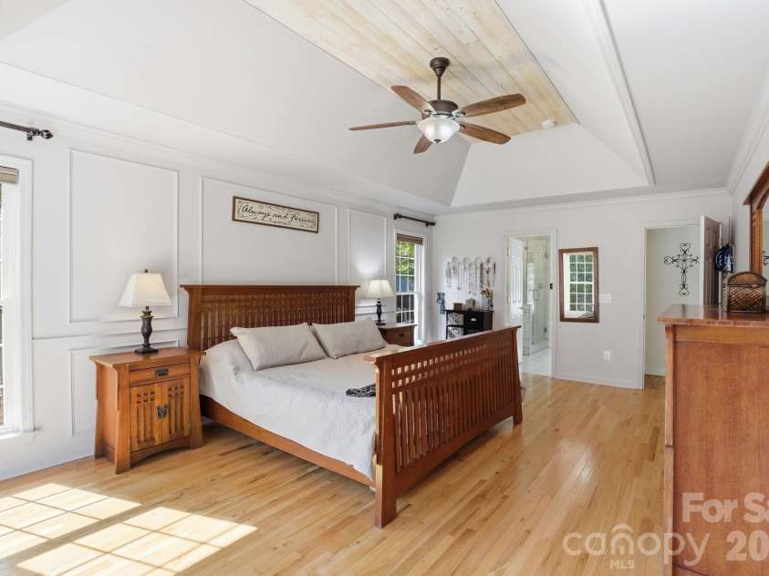 104 Ardmore Place, Mooresville, NC 28117.  MLS# CAR4366893, YatesRealty ID 33277. 
