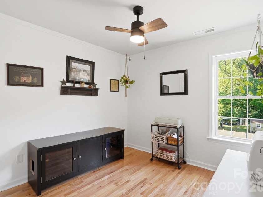104 Ardmore Place, Mooresville, NC 28117.  MLS# CAR4366893, YatesRealty ID 33277. 